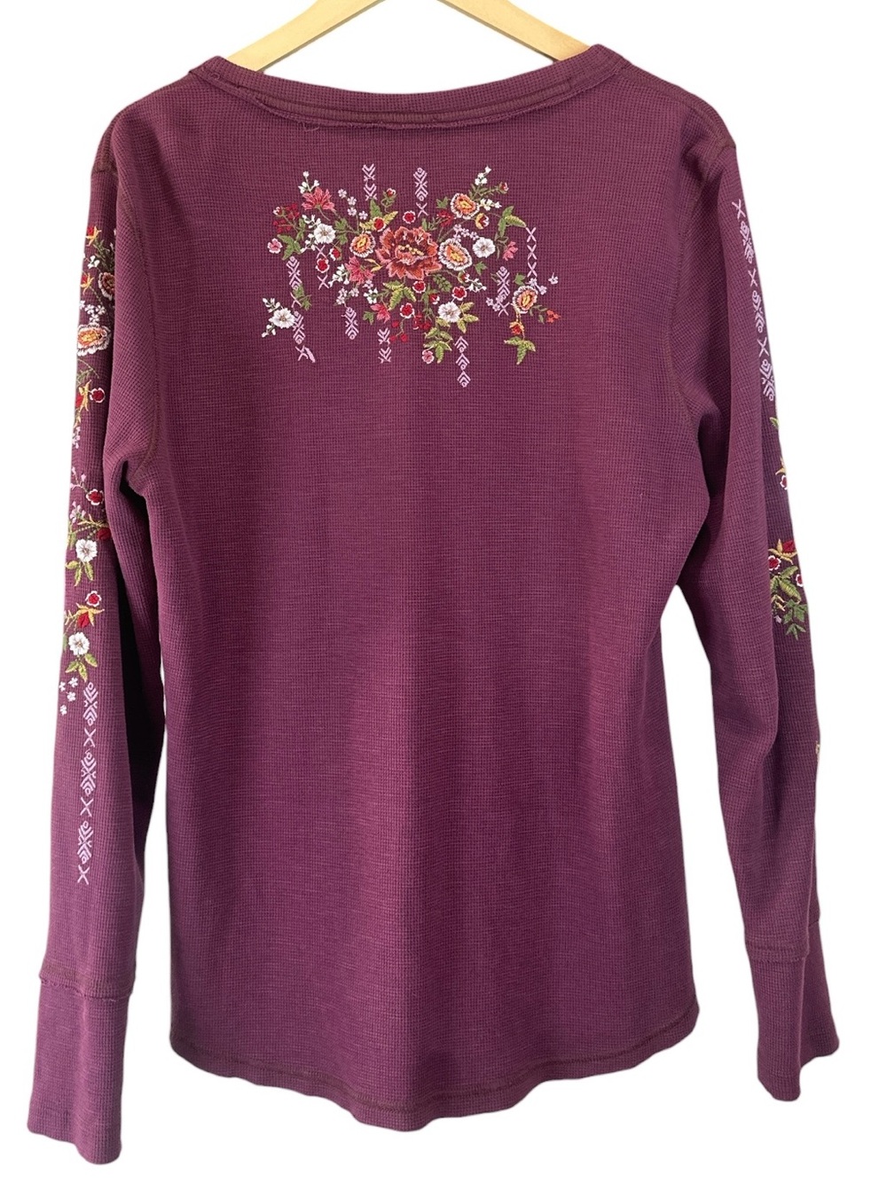 Sundance Plum Floral Embroidered Waffle Knit Henley Top Long Sleeve Size Large - Picture 3 of 8